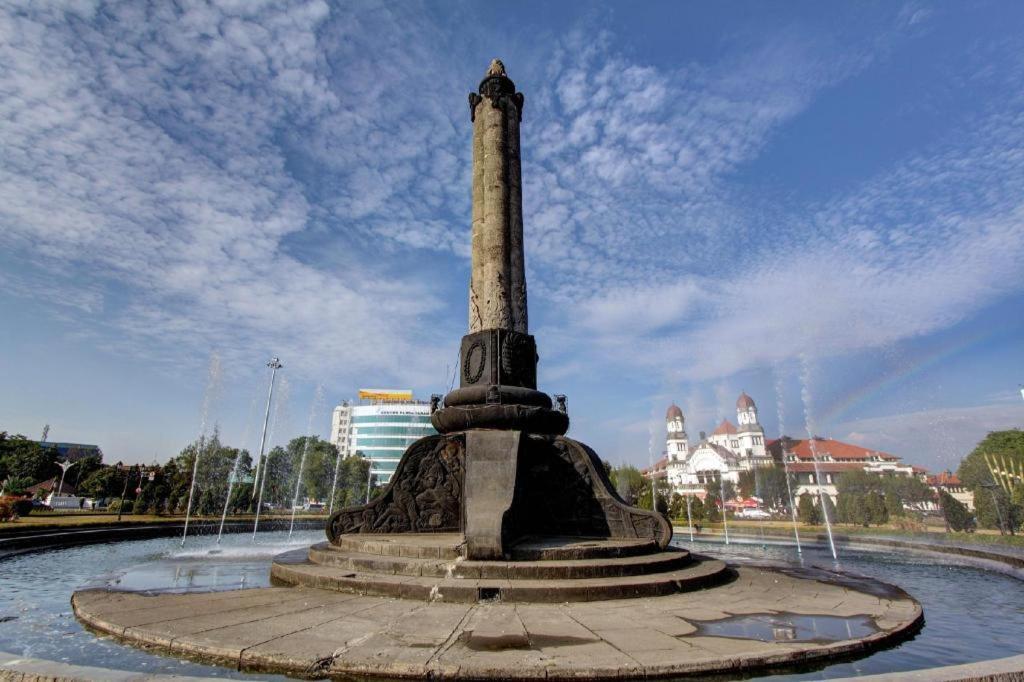 Guest House Nozz Semarang Eksteriør billede